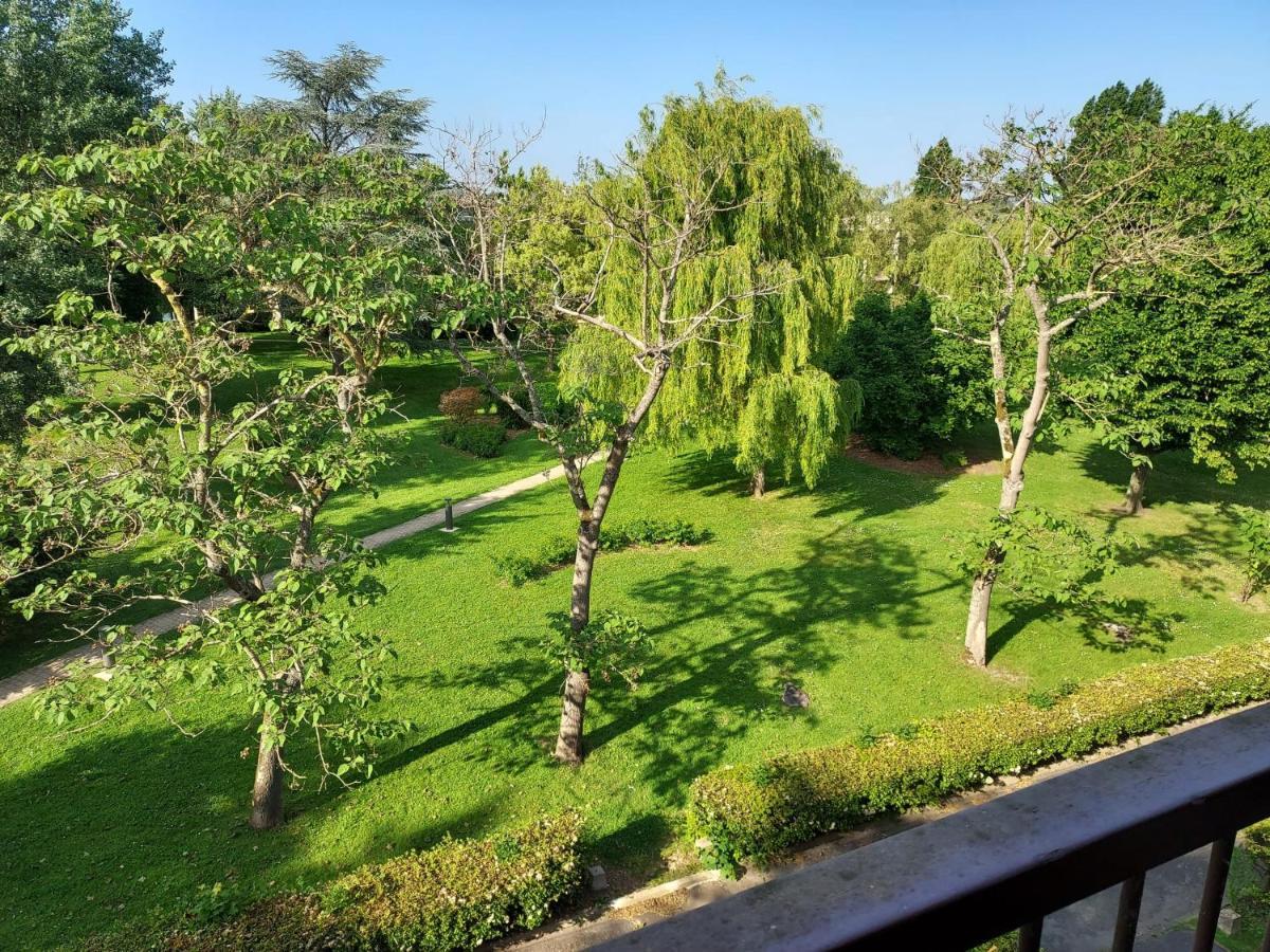 Les Jardins D'Atilly Villecresnes Kültér fotó
